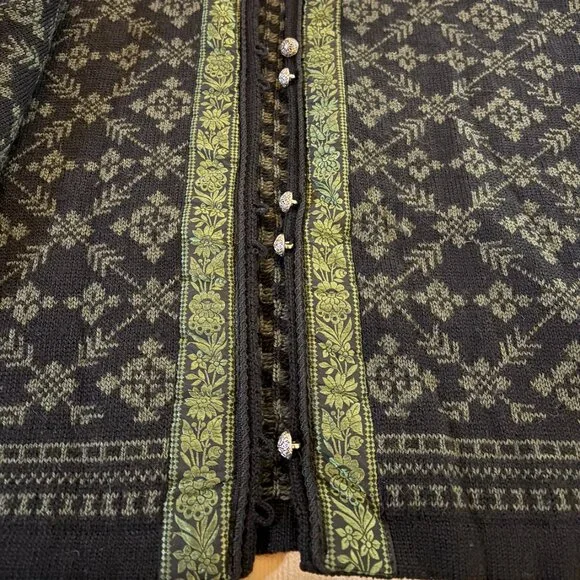 Dale of Norway Norwegian L Wool Cardigan Sweater Green/Black Shorter Length - Picture 4 of 11